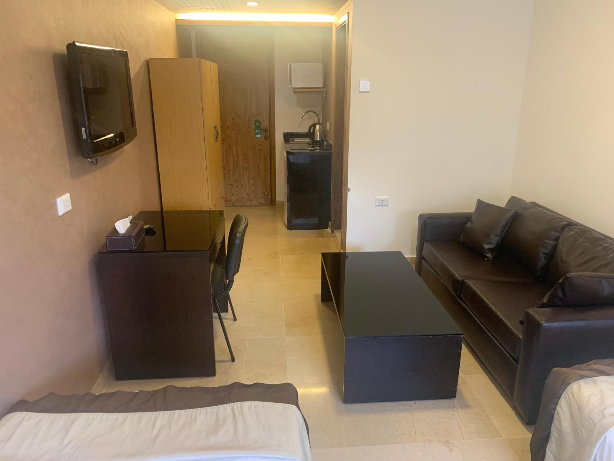 Bliss 3000 Furnished Studios Beirut Bagian luar foto