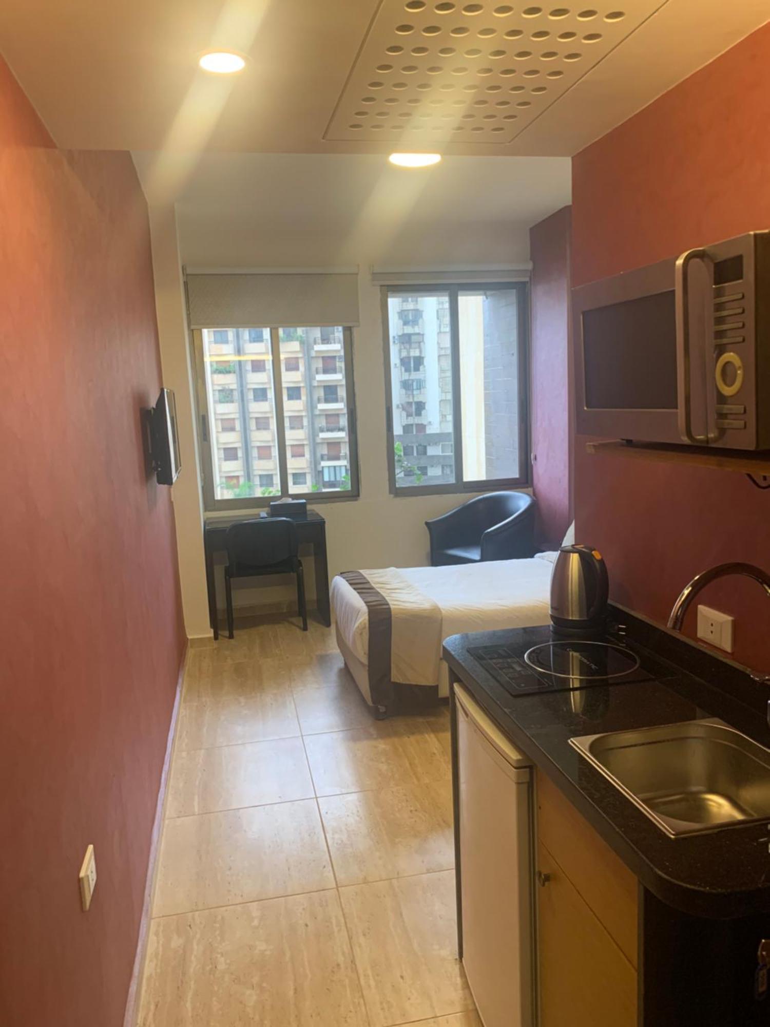 Bliss 3000 Furnished Studios Beirut Bagian luar foto