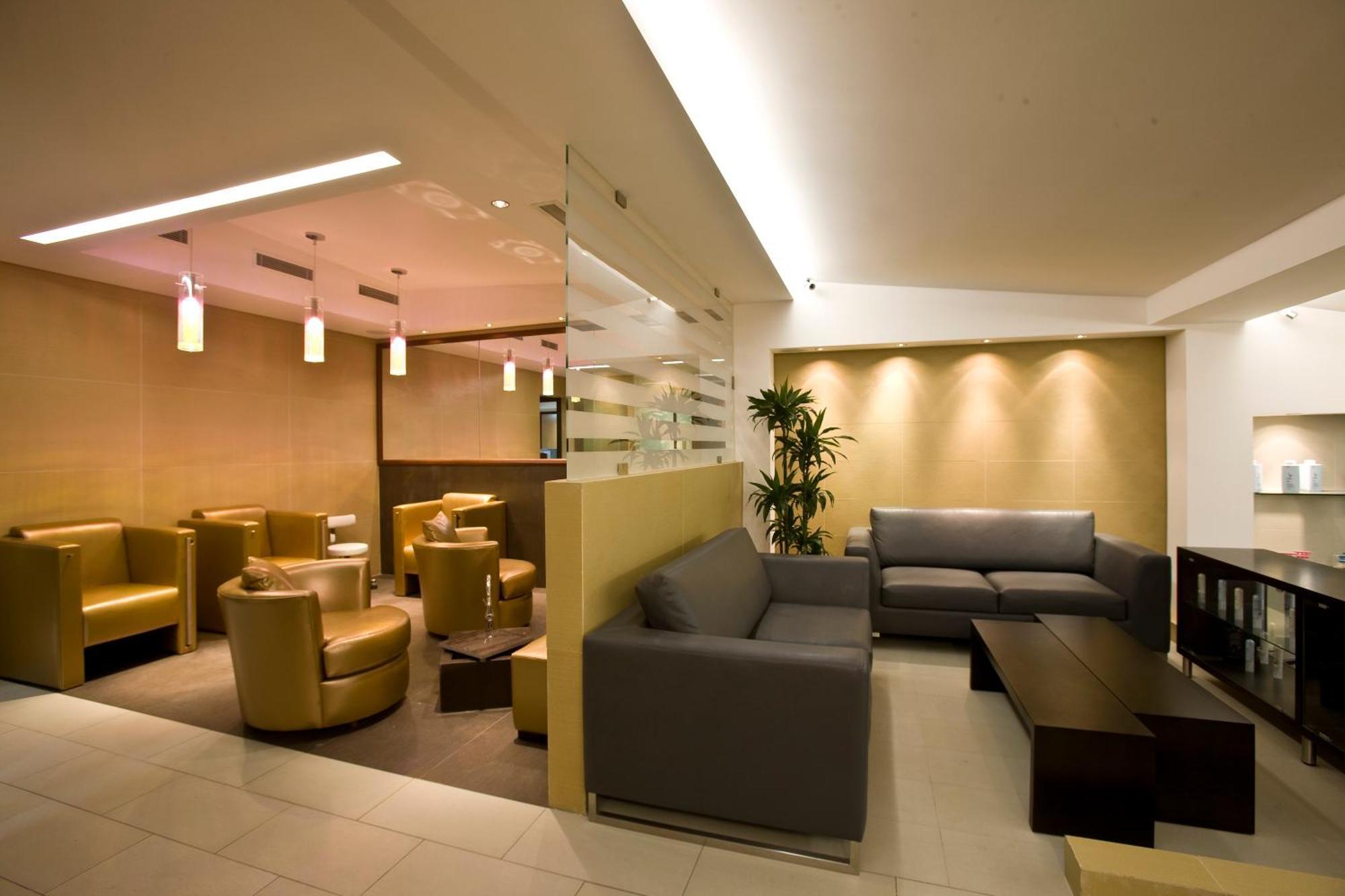 Bliss 3000 Furnished Studios Beirut Bagian luar foto