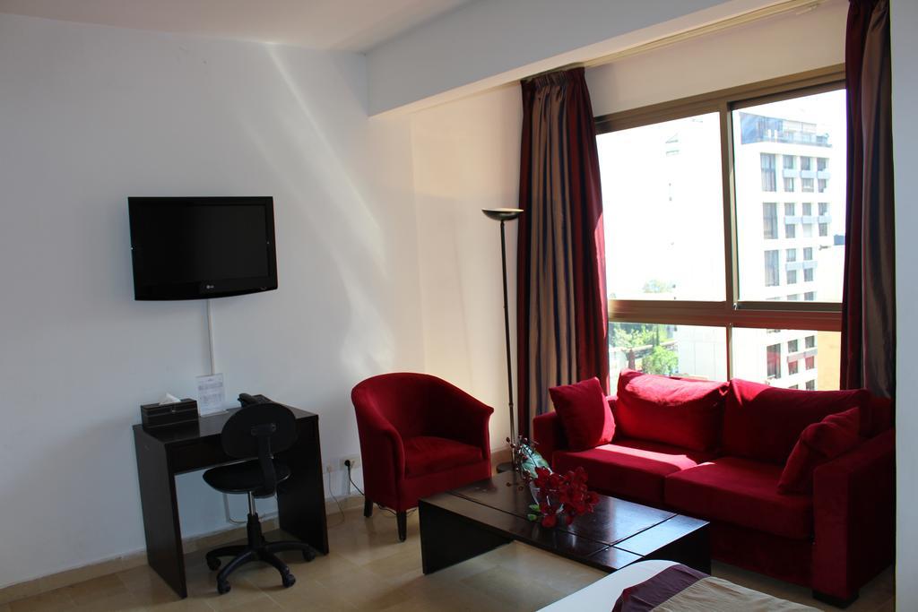 Bliss 3000 Furnished Studios Beirut Bagian luar foto