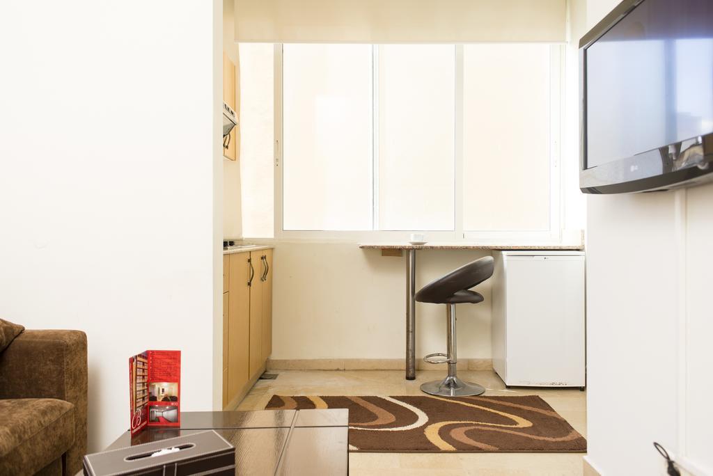 Bliss 3000 Furnished Studios Beirut Bagian luar foto