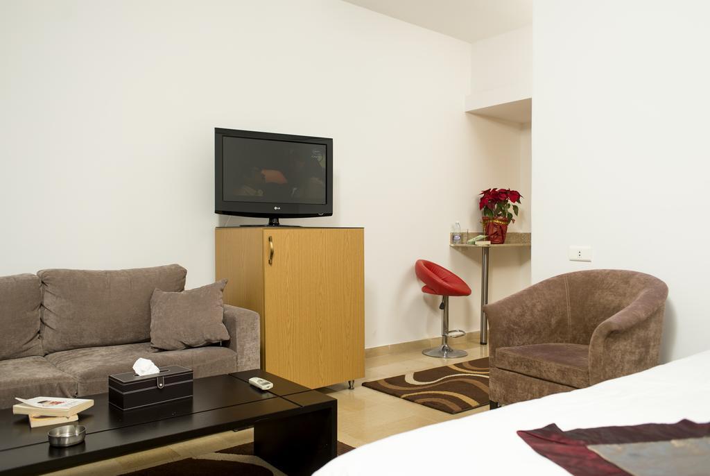 Bliss 3000 Furnished Studios Beirut Bagian luar foto